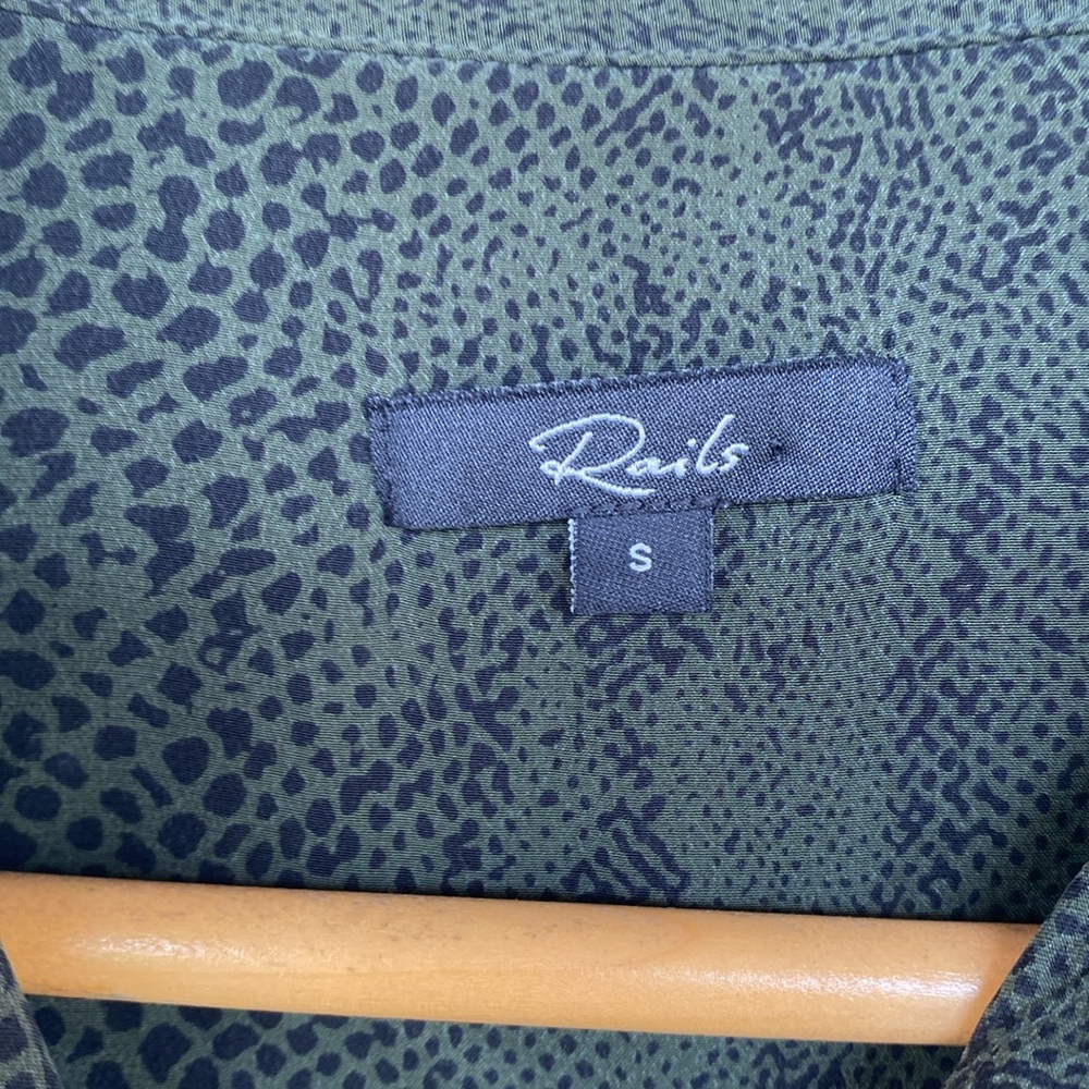 RAILS Kate Python Silk Shirt - Picture 5 of 10